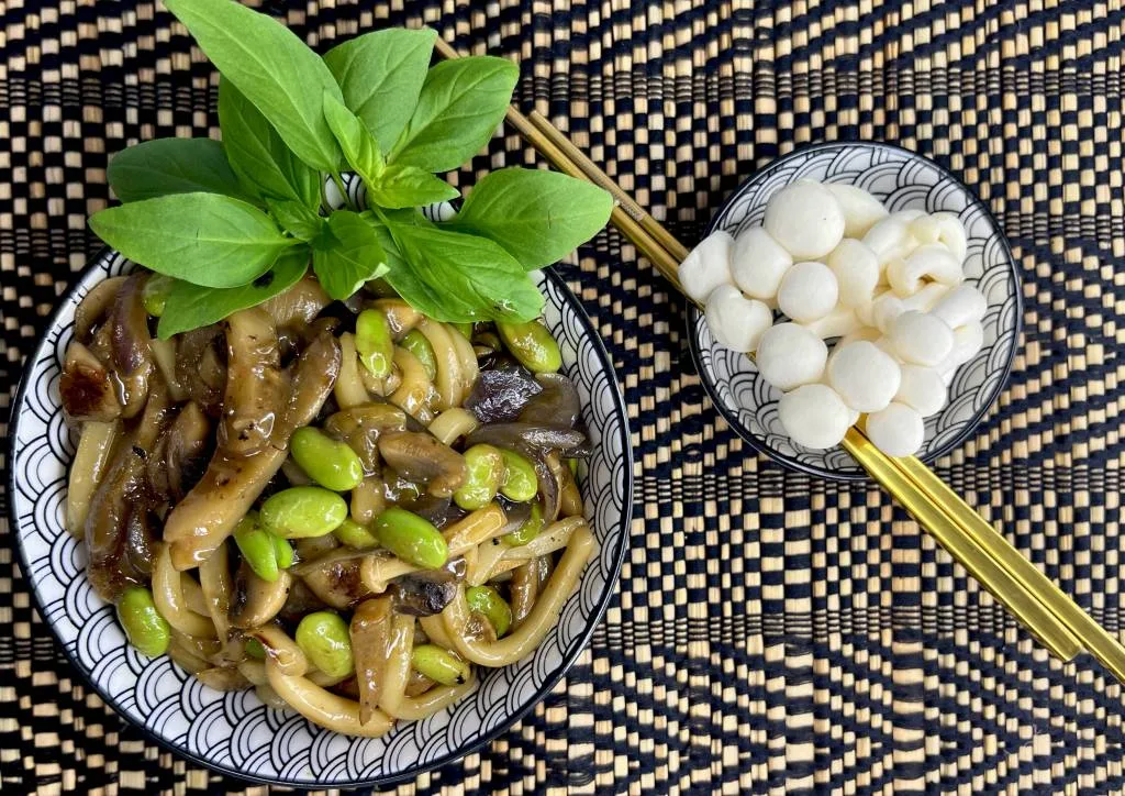 Udon z grzybami